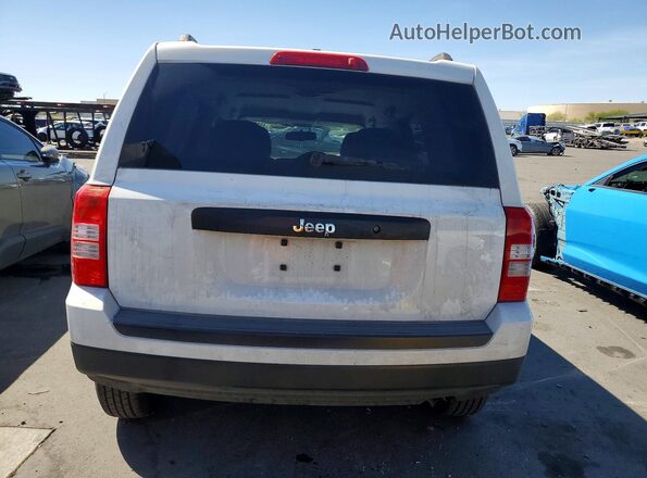 1C4NJPBA4GD561449 2016 JEEP PATRIOT White Widok z tyłu