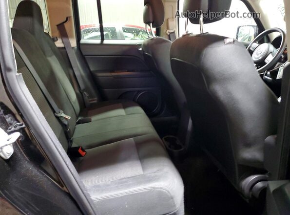 1C4NJPBA4GD679131 2016 JEEP PATRIOT Черный Вид задних сидений