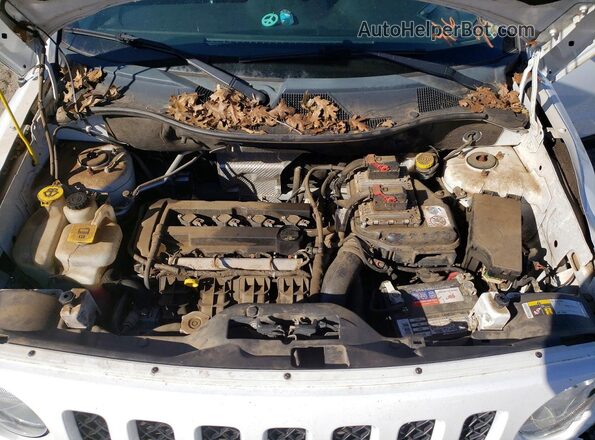 1C4NJPBA8GD718075 2016 JEEP PATRIOT White Vista del compartimento del motor