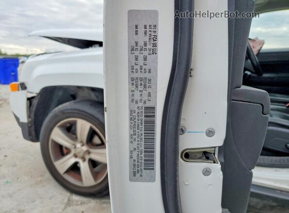 1C4NJPFA5HD136785 2017 JEEP PATRIOT Белый Вид подкапотного пространства