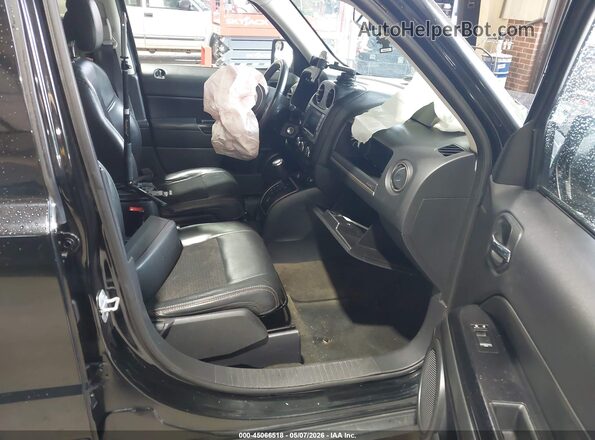 1C4NJRBB5GD631898 2016 JEEP PATRIOT Черный Вид салона спереди