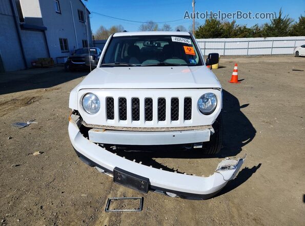 1C4NJRFB0GD524008 2016 JEEP PATRIOT White Widok z przodu