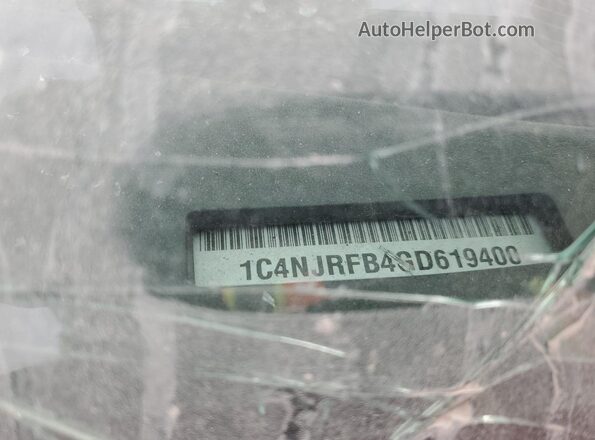 1C4NJRFB4GD619400 2016 JEEP PATRIOT Maroon Widok wnętrza 360 stopni