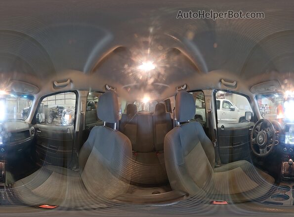 1C4NJRFB5GD586455 2016 JEEP PATRIOT Blue 360 interior view