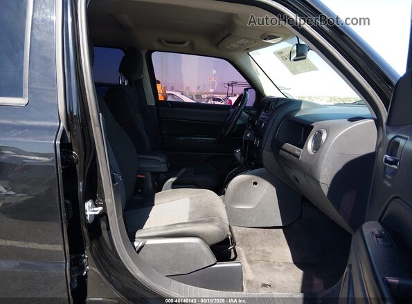 1C4NJRFB5HD175221 2017 JEEP PATRIOT Черный Вид салона спереди