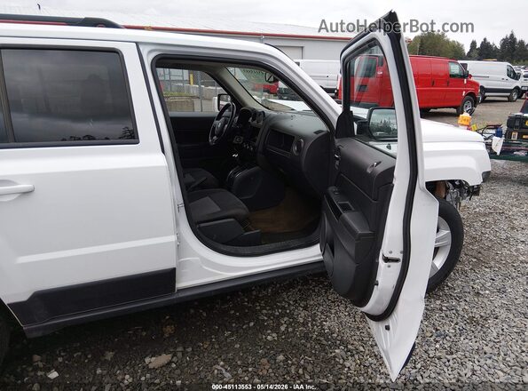 1C4NJRFB6GD804645 2016 JEEP PATRIOT White Սալոնի դիմացի տեսք