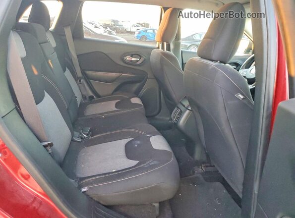 1C4PJLAB0GW178253 2016 JEEP CHEROKEE Red Widok wnętrza z tyłu