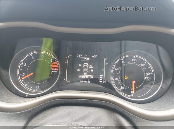 1C4PJLAB3HW623330 2017 JEEP CHEROKEE Черный Вид задних сидений