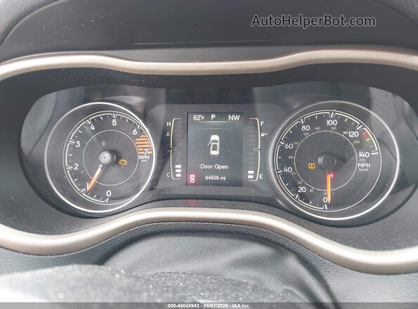 1C4PJLAB6HW548672 2017 JEEP CHEROKEE Серебряный Вид задних сидений