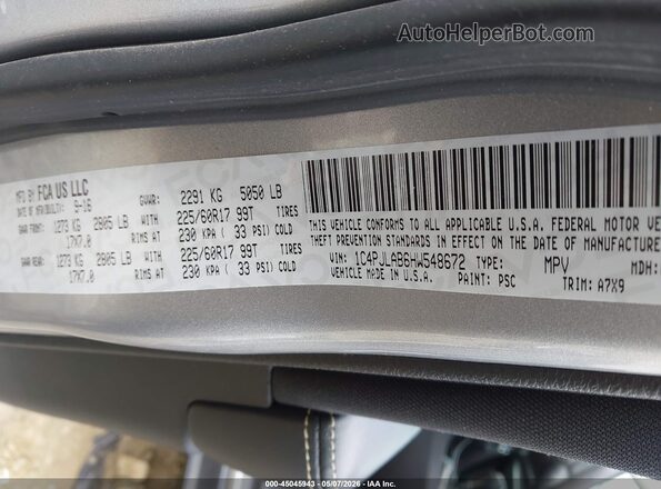 1C4PJLAB6HW548672 2017 JEEP CHEROKEE Серебряный Вид подкапотного пространства