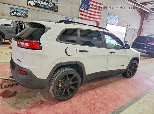1C4PJLABXHW669205 2017 JEEP CHEROKEE Белый Задняя правая четверть