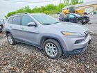 2018 Jeep Cherokee Latitude Серебряный vin: 1C4PJLCB0JD605513