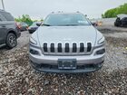 2018 Jeep Cherokee Latitude Серебряный vin: 1C4PJLCB0JD605513