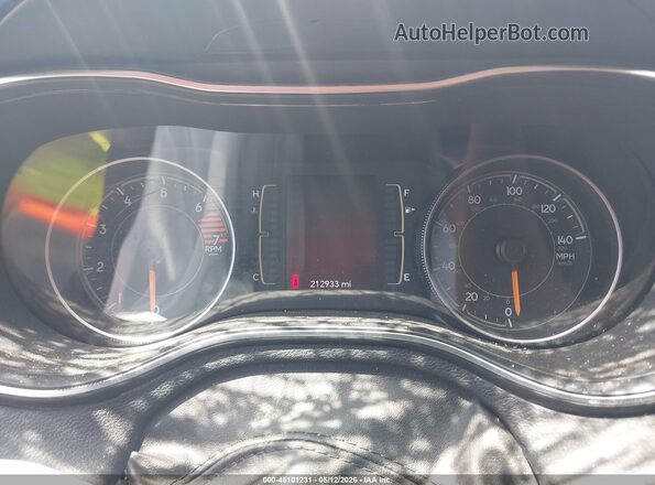 1C4PJLCB0LD585752 2020 JEEP CHEROKEE Серебряный Вид задних сидений