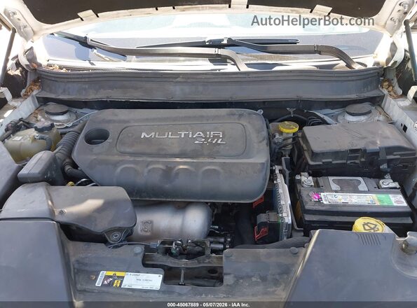 1C4PJLCB2JD524321 2018 JEEP CHEROKEE White უკანა ხედი