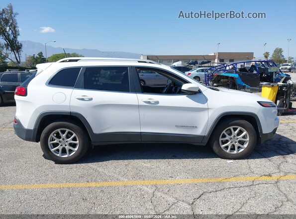 1C4PJLCB2JD524321 2018 JEEP CHEROKEE White უკანა სალონის ხედი