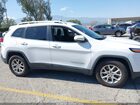 2018 Jeep Cherokee Latitude Fwd White vin: 1C4PJLCB2JD524321