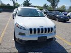 2018 Jeep Cherokee Latitude Fwd White vin: 1C4PJLCB2JD524321