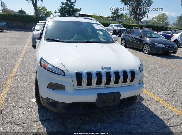 1C4PJLCB2JD524321 2018 JEEP CHEROKEE White ხელსაწყოთა პანელის ხედი