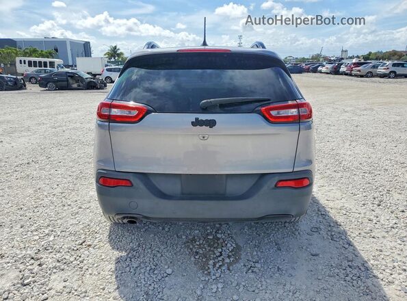 1C4PJLCB2JD540051 2018 JEEP CHEROKEE Серебряный Вид сзади