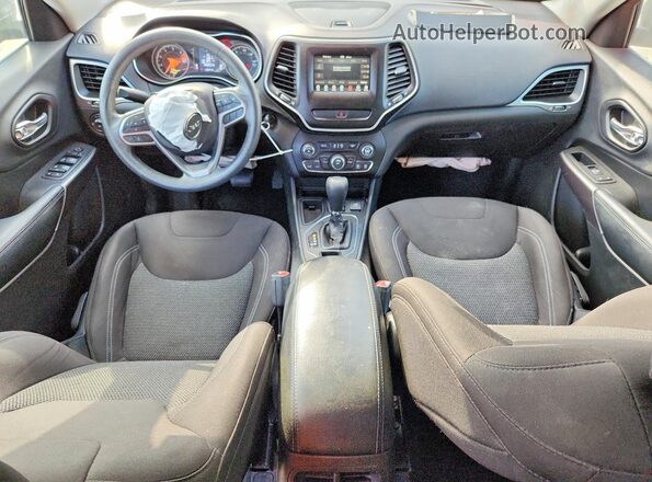 1C4PJLCB3KD313453 2019 JEEP CHEROKEE Черный Вид панели приборов