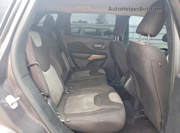 1C4PJLCB4JD518844 2018 JEEP CHEROKEE Серый Вид задней части салона