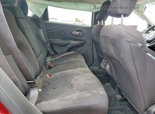 1C4PJLCB4KD284996 2019 JEEP CHEROKEE Бордовый Вид задней части салона