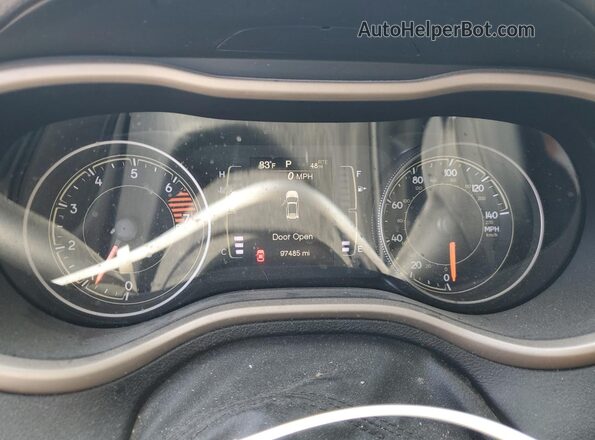 1C4PJLCB5JD538617 2018 JEEP CHEROKEE Blue Widok zestawu wskaźników