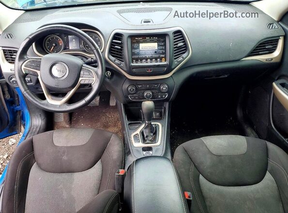 1C4PJLCB7JD540482 2018 JEEP CHEROKEE Blue Widok deski rozdzielczej