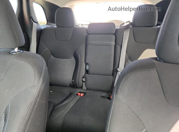 1C4PJLCB7KD129536 2019 JEEP CHEROKEE Черный Вид задних сидений