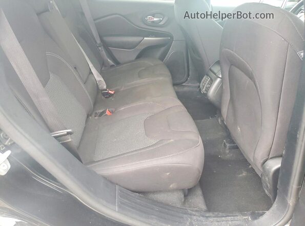 1C4PJLCB7MD114358 2021 JEEP CHEROKEE Black Widok tylnych siedzeń