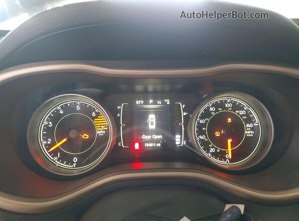 1C4PJLCB8GW338747 2016 JEEP CHEROKEE Charcoal ხელსაწყოთა პანელის ხედი