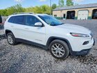 2017 Jeep Cherokee Latitude White vin: 1C4PJLCB8HD222011