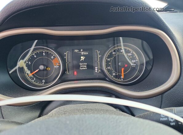 1C4PJLCB8HD222011 2017 JEEP CHEROKEE White ხელსაწყოთა პანელის ხედი