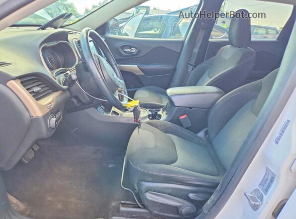 1C4PJLCB8HD222011 2017 JEEP CHEROKEE White წინა სალონის ხედი