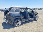 2018 Jeep Cherokee Latitude Black vin: 1C4PJLCB9JD536997