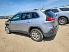 2017 Jeep Cherokee Latitude Серебряный vin: 1C4PJLCBXHW573040