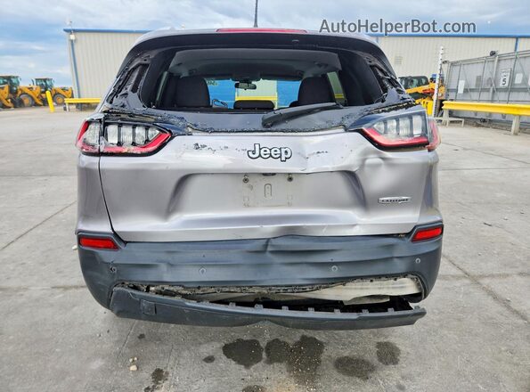 1C4PJLCBXKD396640 2019 JEEP CHEROKEE Silver Widok z tyłu