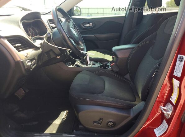 1C4PJLCS0HW503014 2017 JEEP CHEROKEE Бордовый Вид салона спереди