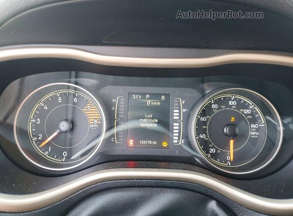 1C4PJLCS2HW586462 2017 JEEP CHEROKEE Gray Vista del cuadro de instrumentos