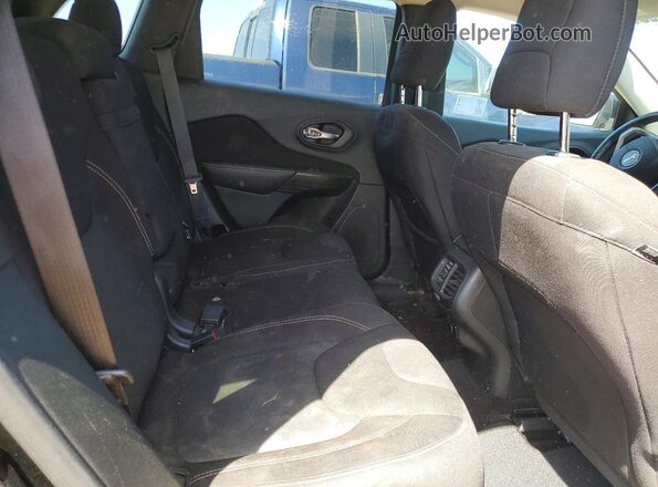 1C4PJLCS3HW566107 2017 JEEP CHEROKEE Black Вид задньої частини салону