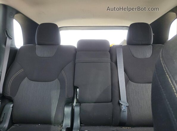 1C4PJLCS8HW610537 2017 JEEP CHEROKEE Черный Вид задних сидений
