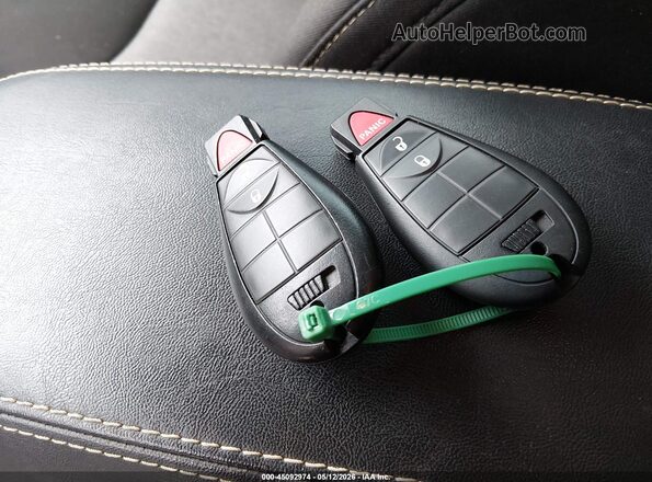 1C4PJLCX5JD560483 2018 JEEP CHEROKEE Бирюзовый Вид панели приборов