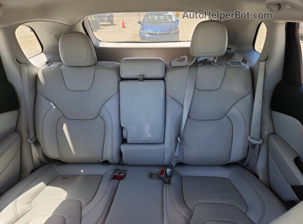 1C4PJLDB1LD610253 2020 JEEP CHEROKEE White Rear seats view