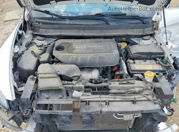1C4PJLDB3JD524603 2018 JEEP CHEROKEE Белый Вид задней части салона