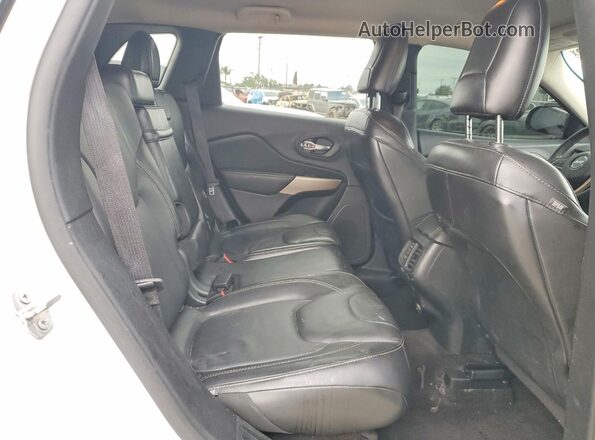 1C4PJLDB4JD565936 2018 JEEP CHEROKEE White Սալոնի հետևի տեսք