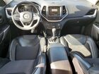 2018 Jeep Cherokee Latitude Plus Серый vin: 1C4PJLLB1JD540087