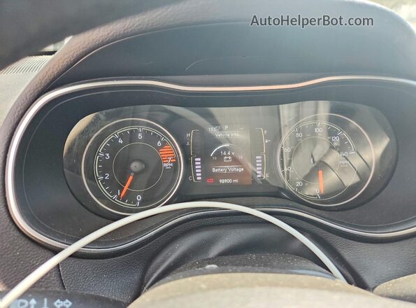 1C4PJLLB4KD143961 2019 JEEP CHEROKEE Черный Вид щитка приборов
