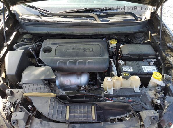1C4PJLLB4MD134969 2021 JEEP CHEROKEE Black Vista del compartimento del motor