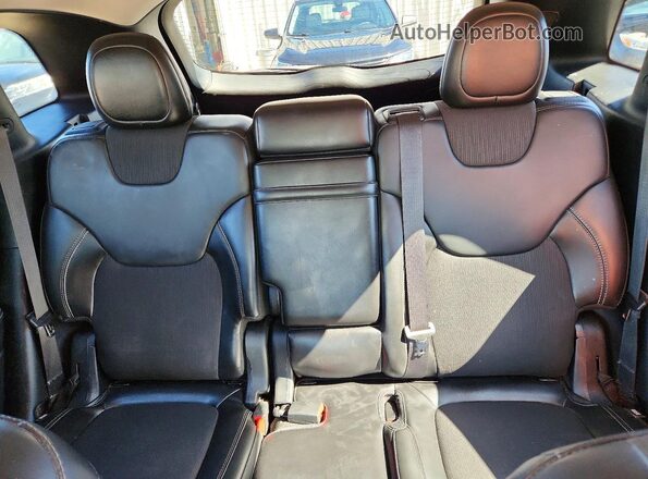 1C4PJLLB9JD563827 2018 JEEP CHEROKEE Белый Вид задних сидений